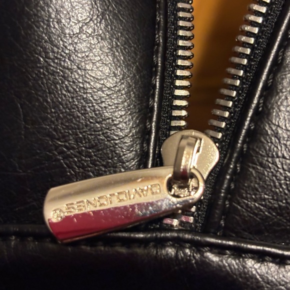 💛💚DAVID JONES  PARIS 
Black Leather 🎒 BACKPACK.💛💚 - Picture 9 of 15